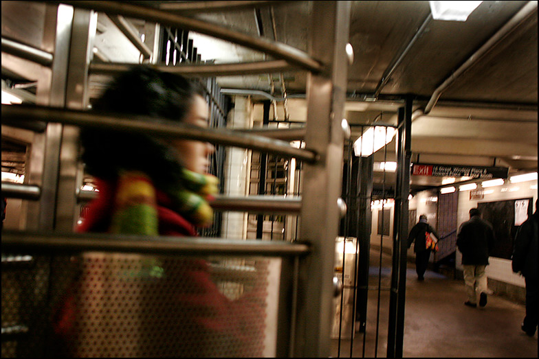 F train ~ 15th st. Brooklyn ~ 9am - Click for next Image