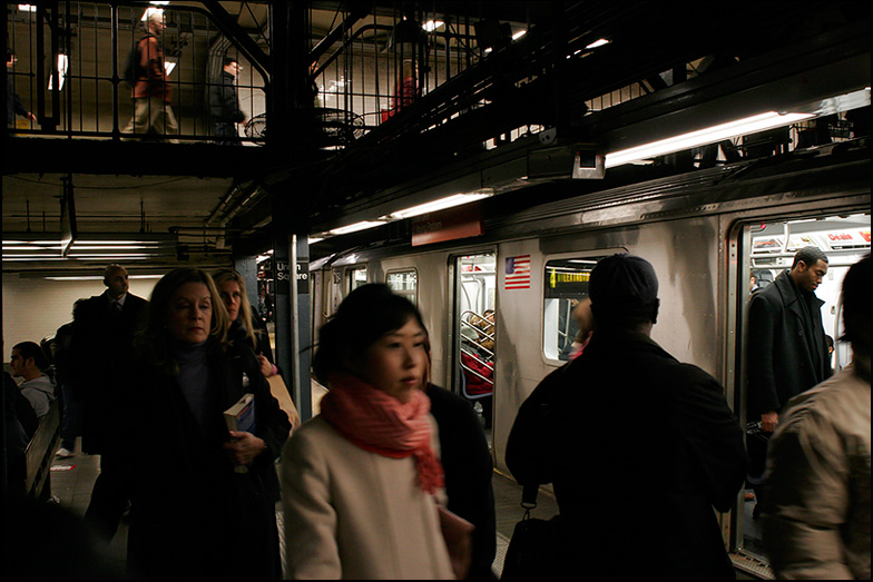 4 Train ~ Union Square ~ 6:20pm - Click for next Image