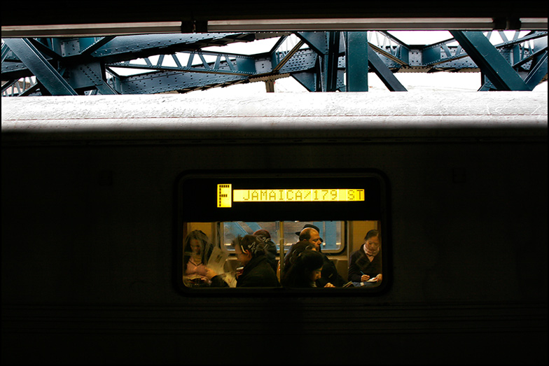 F train ~ 4th ave. ~ 9am - Click for next Image