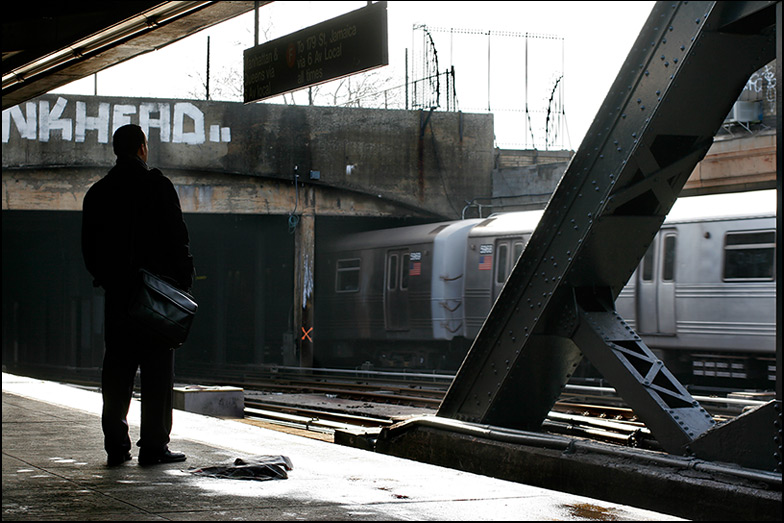 4th ave, Brooklyn ~ 9am - Click for next Image