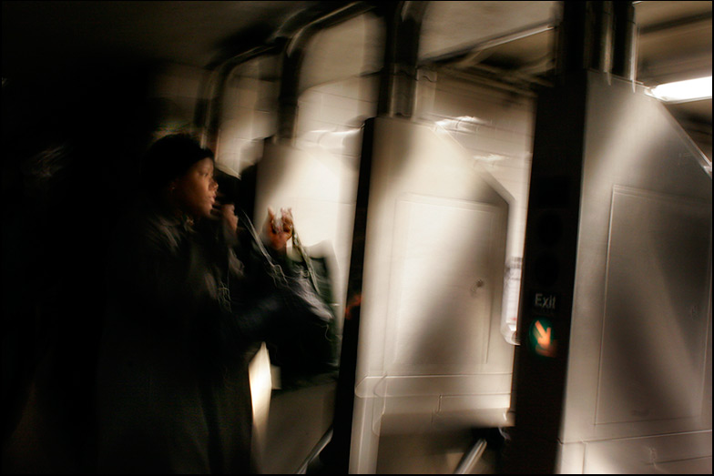 Grand Central Station ~ 9:50am - Click for next Image