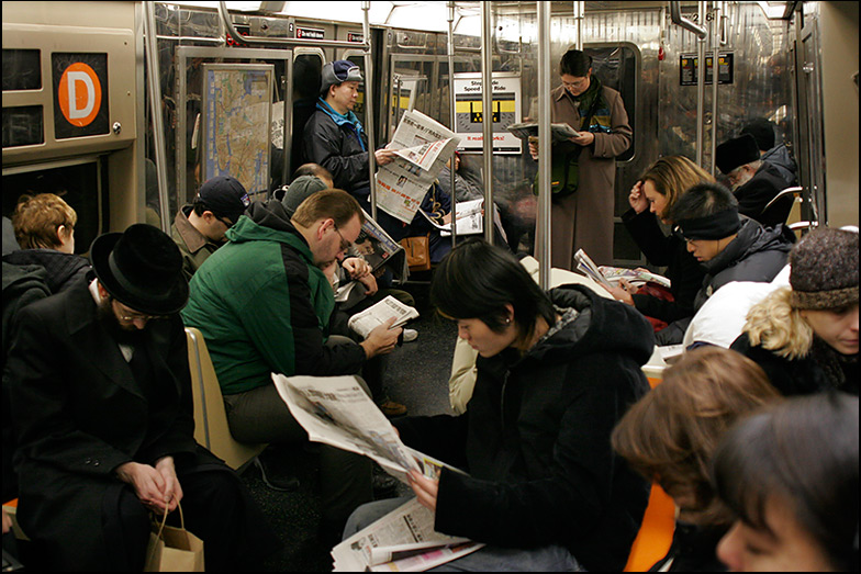 D Train ~ Manhattan bound ~ 9:15am - Click for next Image