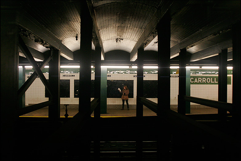 Carrol St. station ~ 6:50pm - Click for next Image