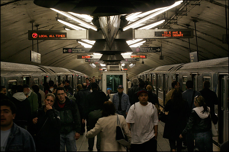 7 Train platform ~ Grand Central Station ~ 6:05pm - Click for next Image