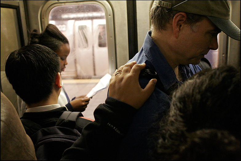 F train ~ Jay Street ~ 9:15am - Click for next Image