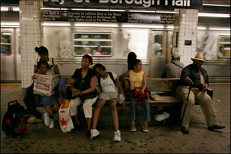 Jay Street/Borough Hall ~ 6:35pm - Click for next Image