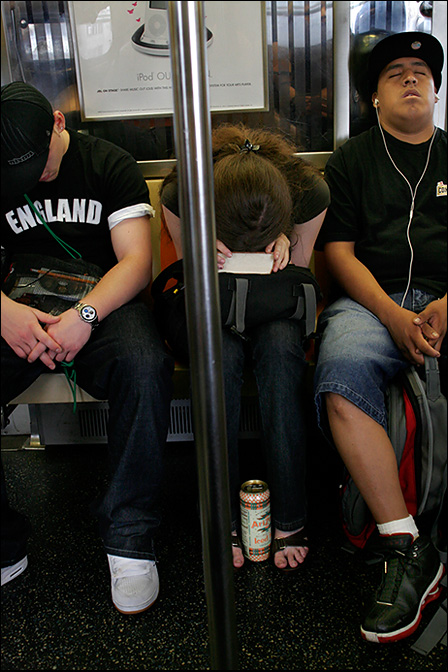 D Train ~ Manhattan Bridge ~ 9:10am - Click for next Image