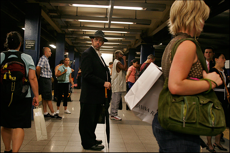 Broadway/Lafayette station ~waiting for the F ~  6:45pm - Click for next Image