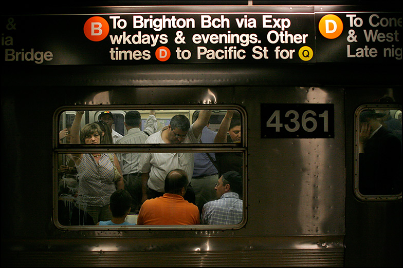 D Train ~ Broadway ~ 6:30pm - Click for next Image
