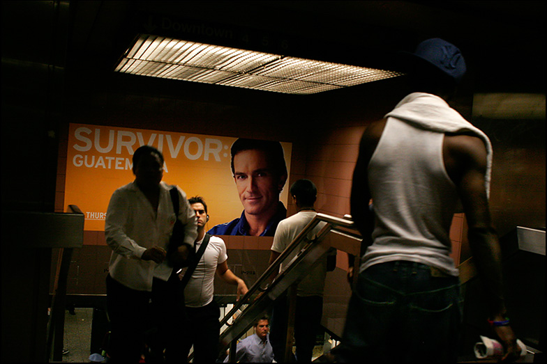 Lex line ~ Grand Central Station ~ 9:50am - Click for next Image