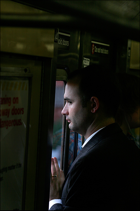 F Train ~ Smith & 9th St ~ 6:30pm - Click for next Image