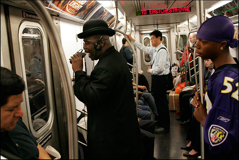 5 Train ~ Union Station ~ 9:20am - Click for next Image