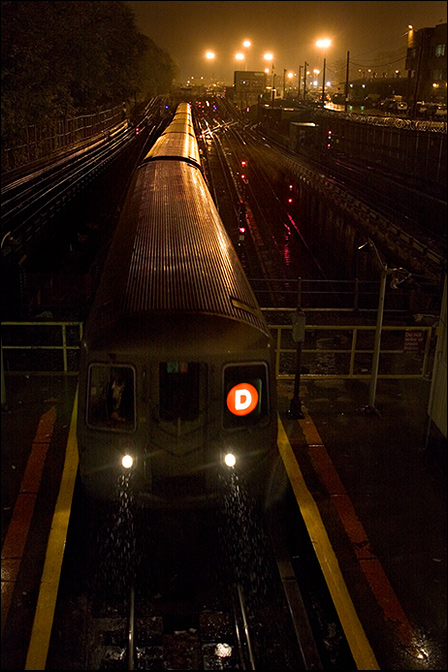 M Train ~ 9th Ave. ~ 7pm - Click for next Image