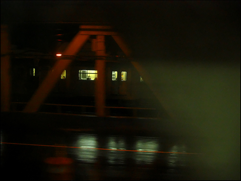 D Train ~ Manhattan Bridge ~ 6:45pm - Click for next Image