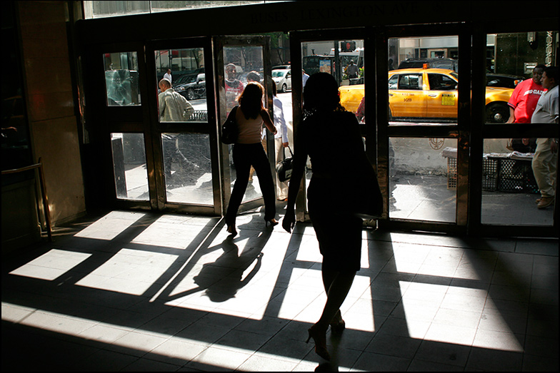 Grand Central exit ~ 9:35am - Click for next Image