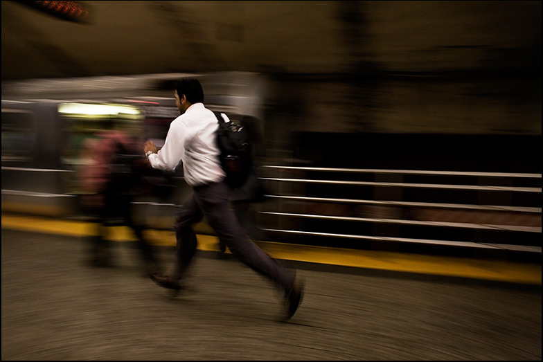 7 Train Platfrom ~ Grand Central Station ~ 6pm - Click for next Image