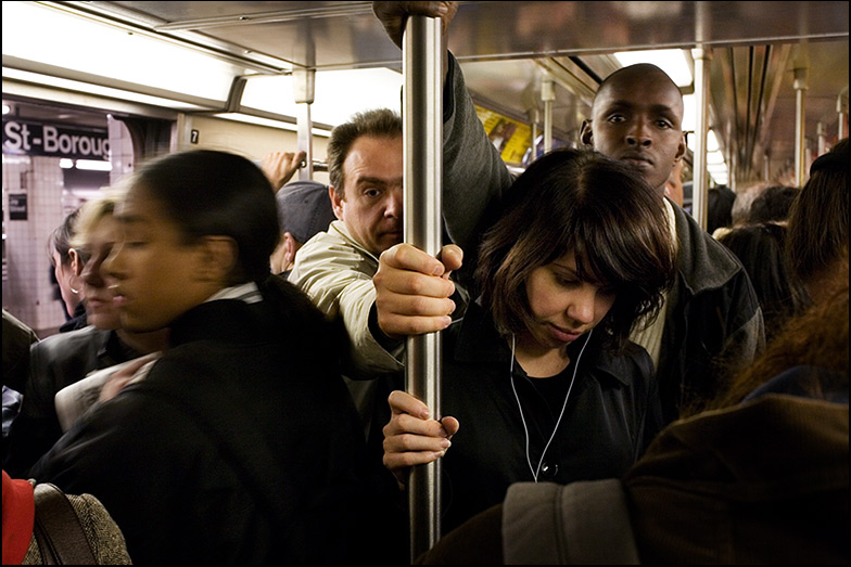 F Train ~ Jay St. ~ 6:50pm - Click for next Image