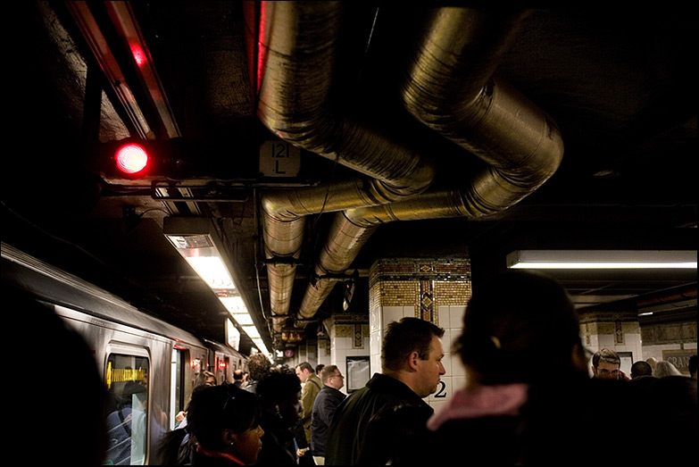 42nd Street ~ Grand Central ~ 9:25am - Click for next Image