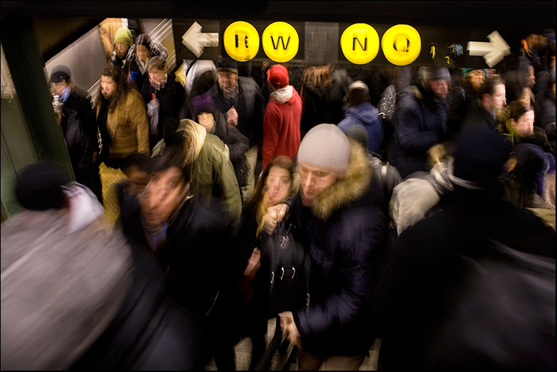 Broadway local ~ 14th street Union Square ~ 6:25pm - Click for next Image