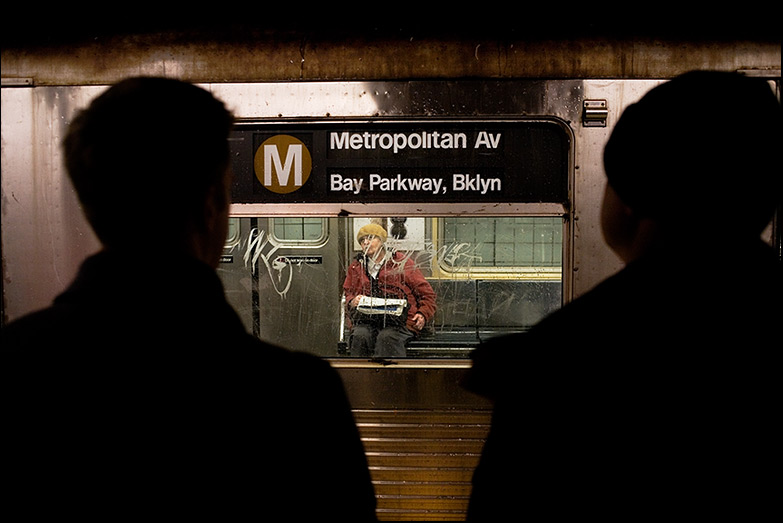 M Train ~ Pacific Street ~ 9:10am - Click for next Image