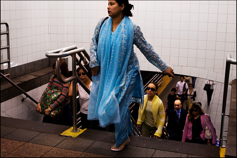 7 Train Exit ~ Grand Central ~ 9:30am - Click for next Image