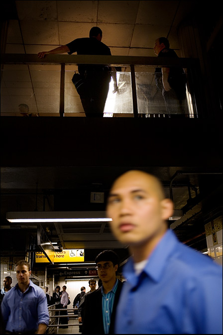 Grand Central Station ~ 6:20pm - Click for next Image