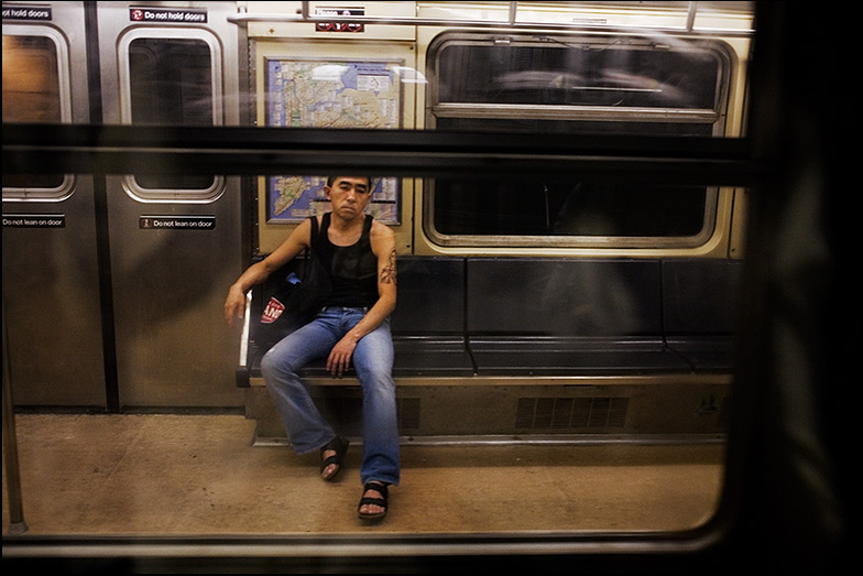 Q Train ~ Dekalb Ave ~ 6:45pm - Click for next Image