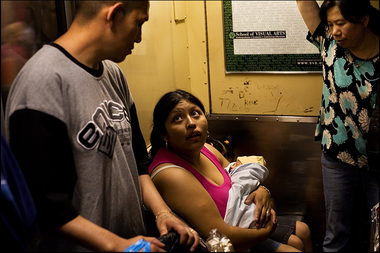 N Train~ 14th street Union Square ~ 6:40pm - Click for next Image