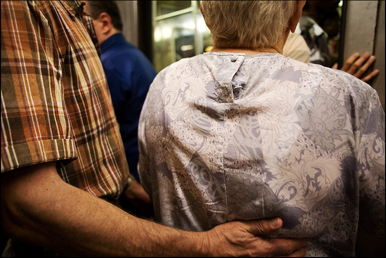 Q Train ~ Union Square Station ~ 6:45pm - Click for next Image