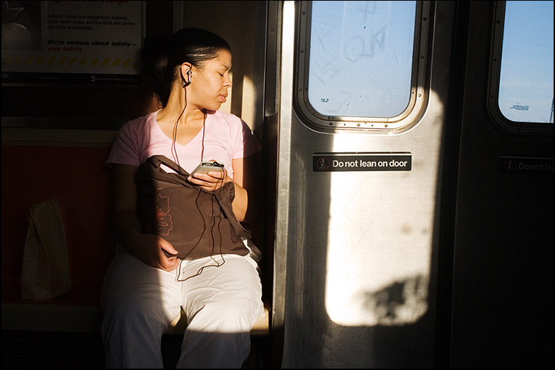 F Train ~ Smith & 9th Street ~ 6:35pm - Click for next Image