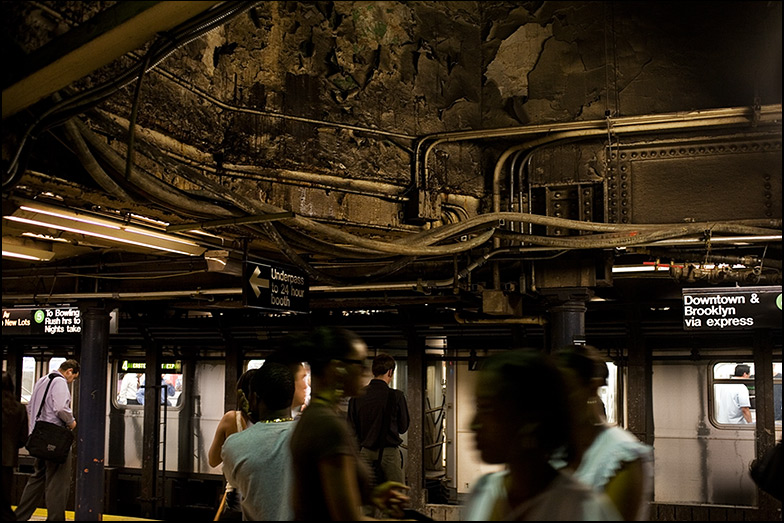 4 Train ~Broadway-Nassau ~ 6:35pm - Click for next Image