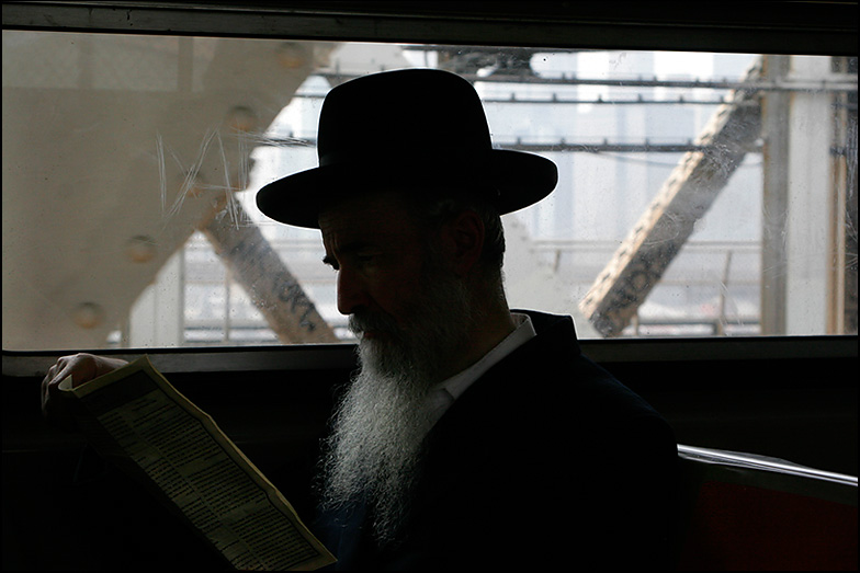 D Train ~ Manhattan Bridge ~ 5:30pm - Click for next Image