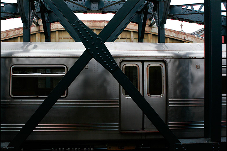 4th Ave Brooklyn ~ 5:15am - Click for next Image