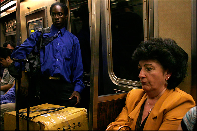 M Train ~ 9th street ~ 6:25pm - Click for next Image