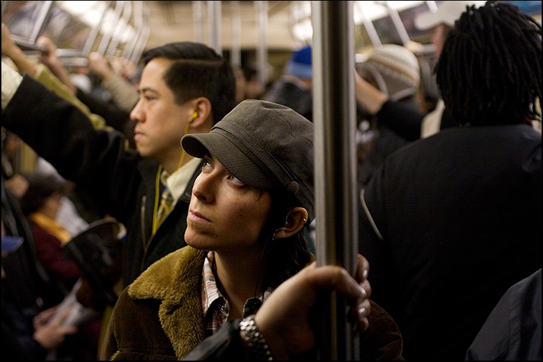 R Train ~ Pacific St  ~ 6:35pm - Click for next Image