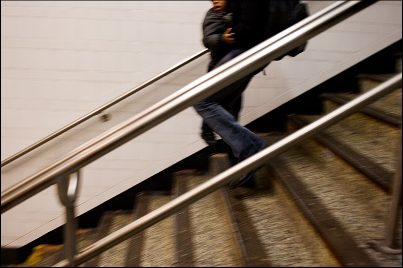 Atlantic Ave station ~ 6:30pm - Click for next Image