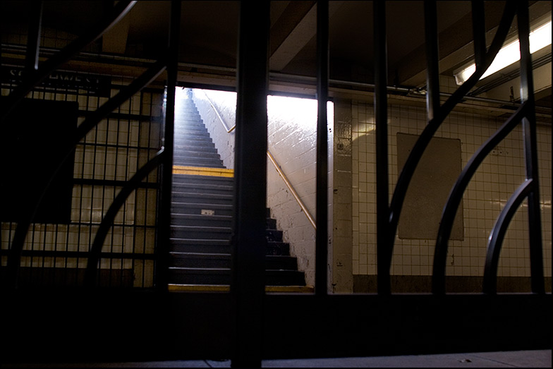 F Train ~ 15th st. Prospect Park ~ 8:45am - Click for next Image