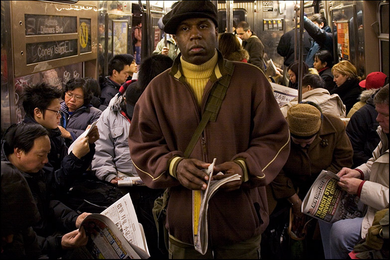 N Train ~ Pacific Street ~ 8:50am - Click for next Image